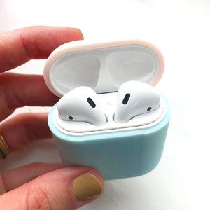 Apple AirPods w/Charging Case (Wired) gen 2 +elago